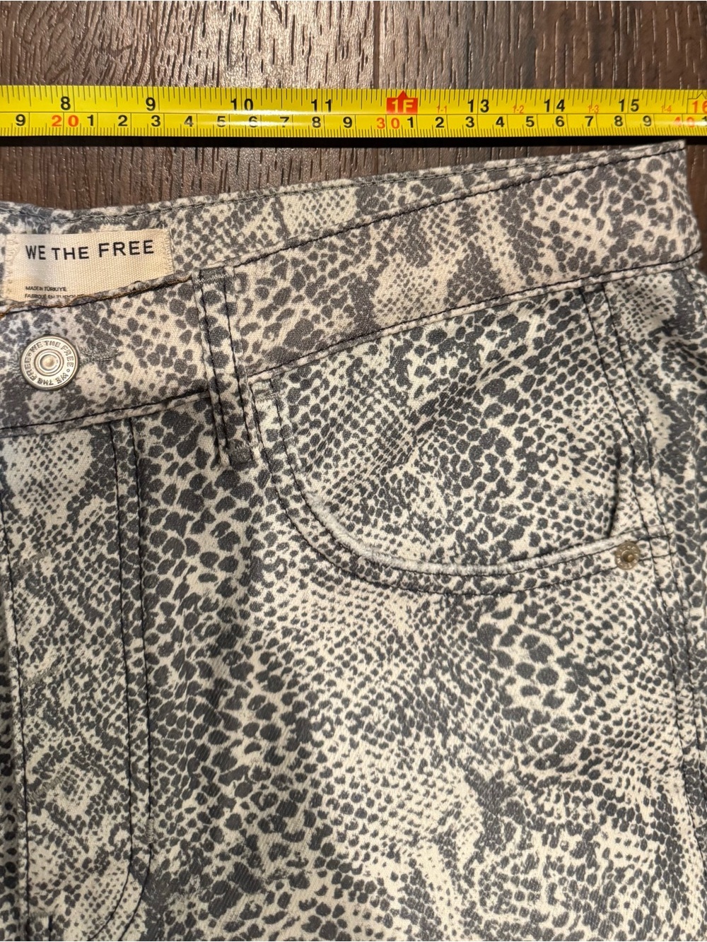 NWOT Free People We The Free Good Luck Printed Barrel Jeans Snake S-28 - Picture 7 of 10